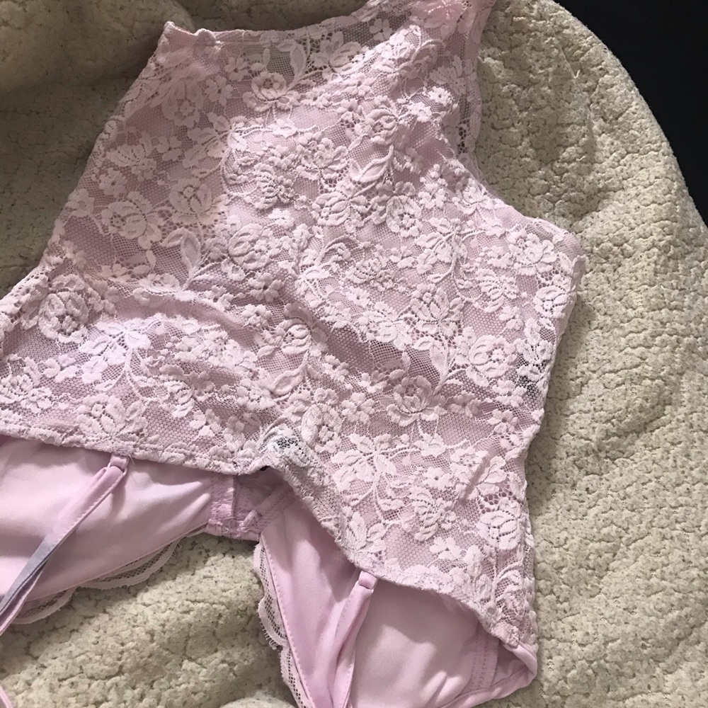 Pink bodysuit - Picture 2 of 4